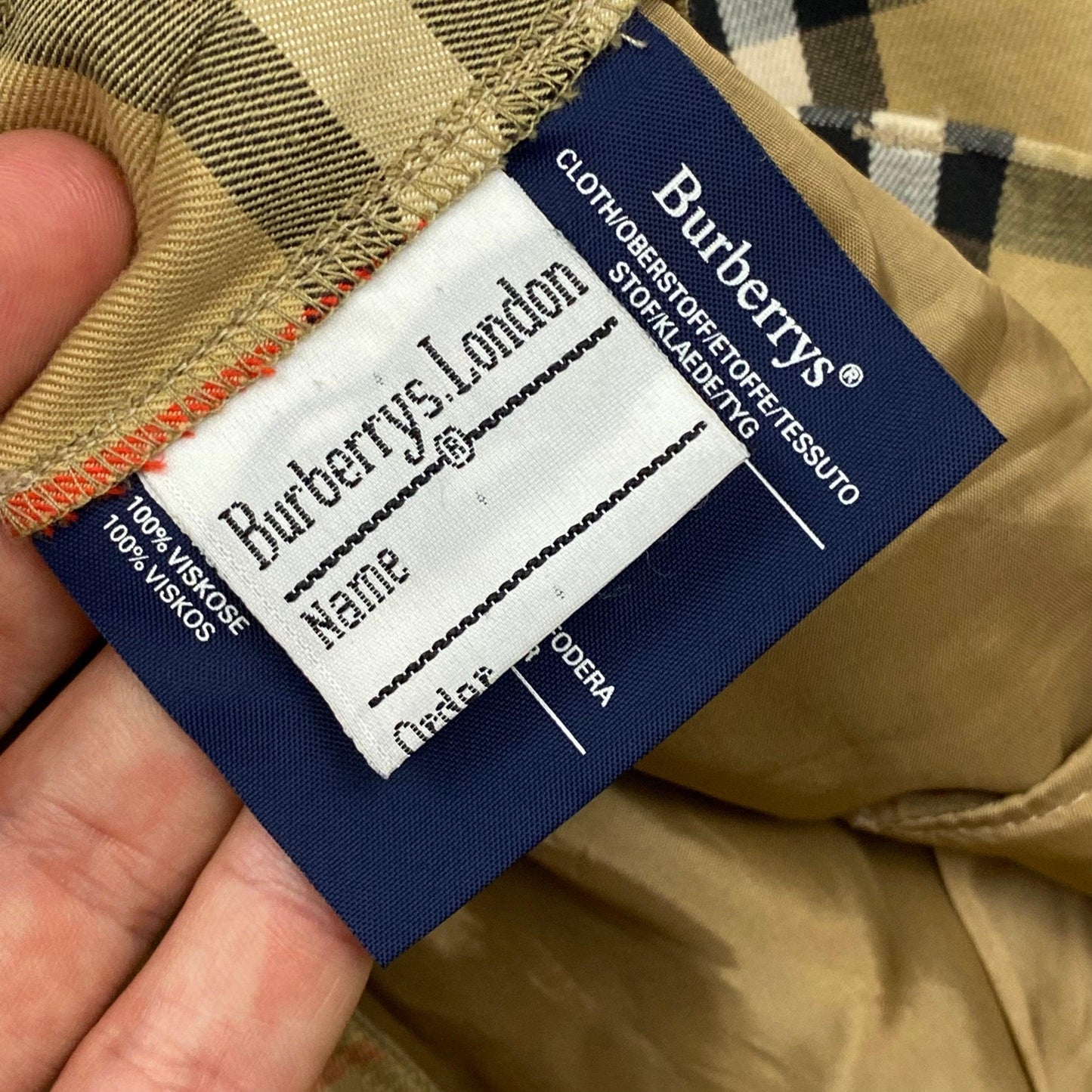 Burberrys 1980’s Nova Check Shorts - W30 / 12 - Known Source