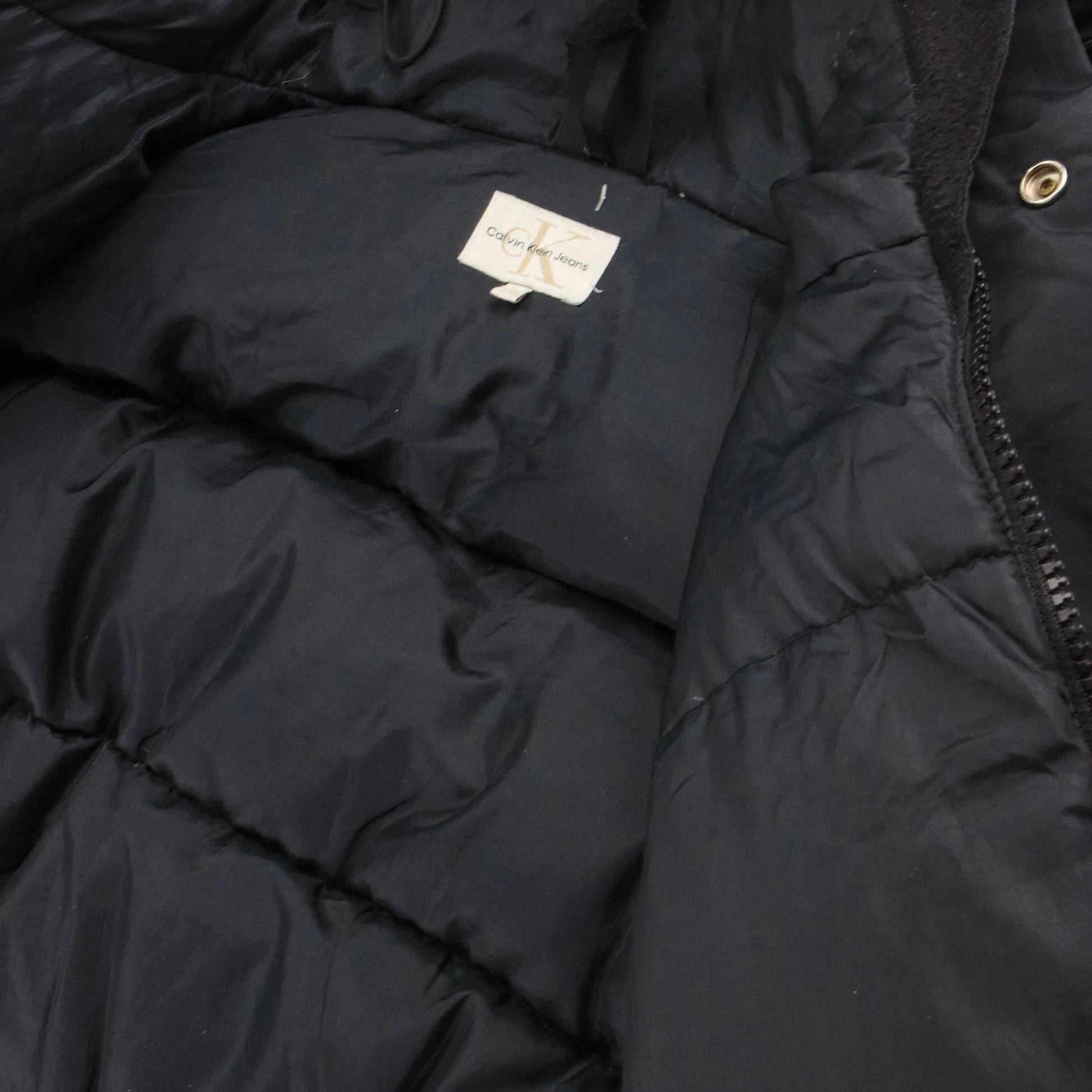 CALVIN KLEIN 90S HOODED PUFFA JACKET (XXL) (L) - Known Source