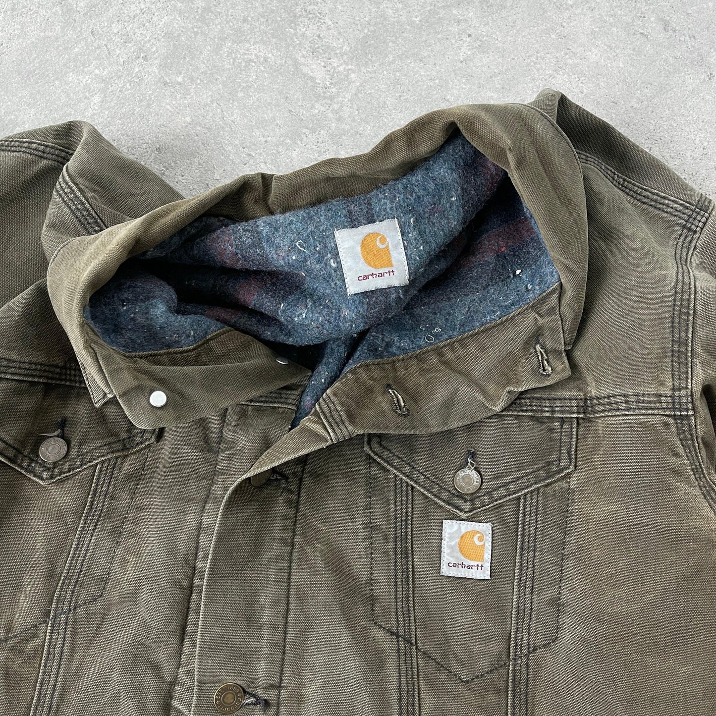 Carhartt 2000s heavyweight blanket lined Chore jacket (L) - Known Source