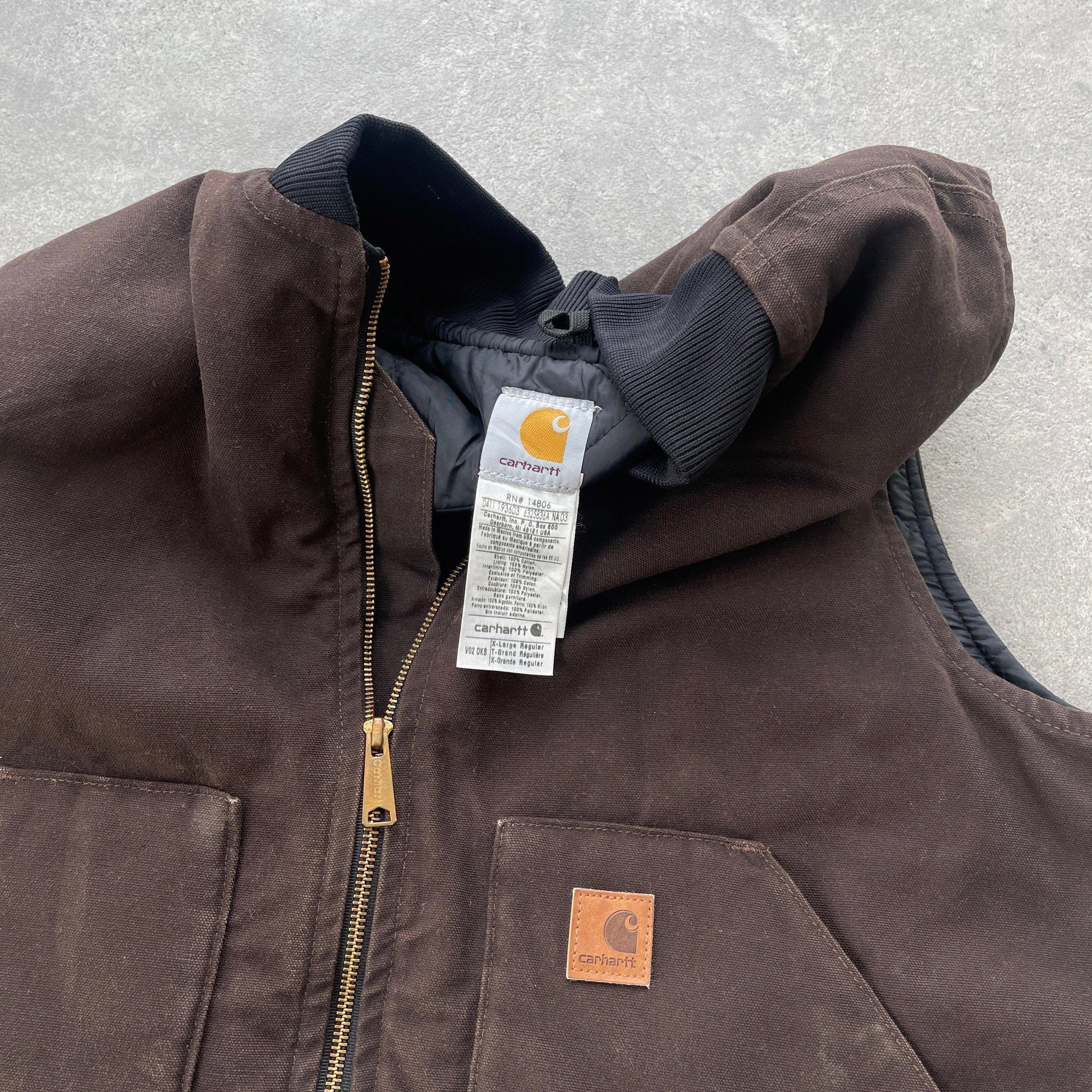 Carhartt 2011 heavyweight quilted vest jacket (XL) - Known Source