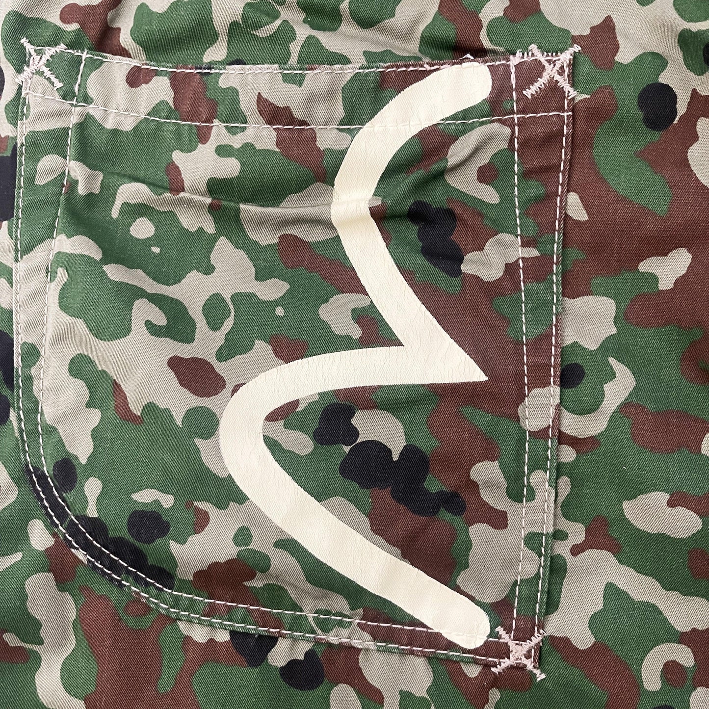 Evisu Camo Cargos - Known Source