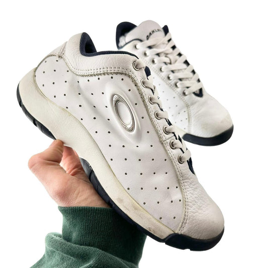 Vintage Oakley logo shoes size UK 6 - Known Source
