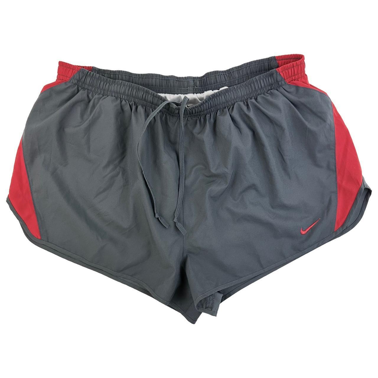 Nike Shorts W30 - Known Source