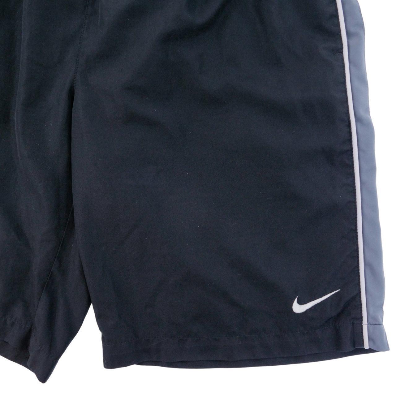 Vintage Nike Shorts Size W26 - Known Source