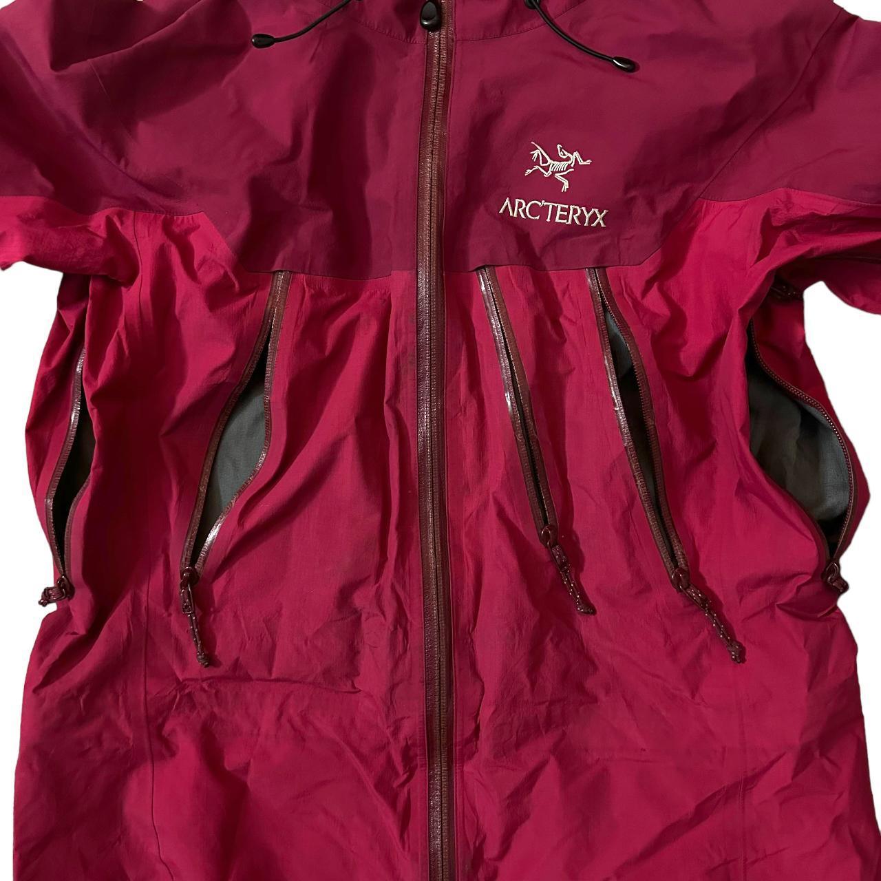 Arc'teryx Burgundy pink Goretex Jacket AR - Known Source