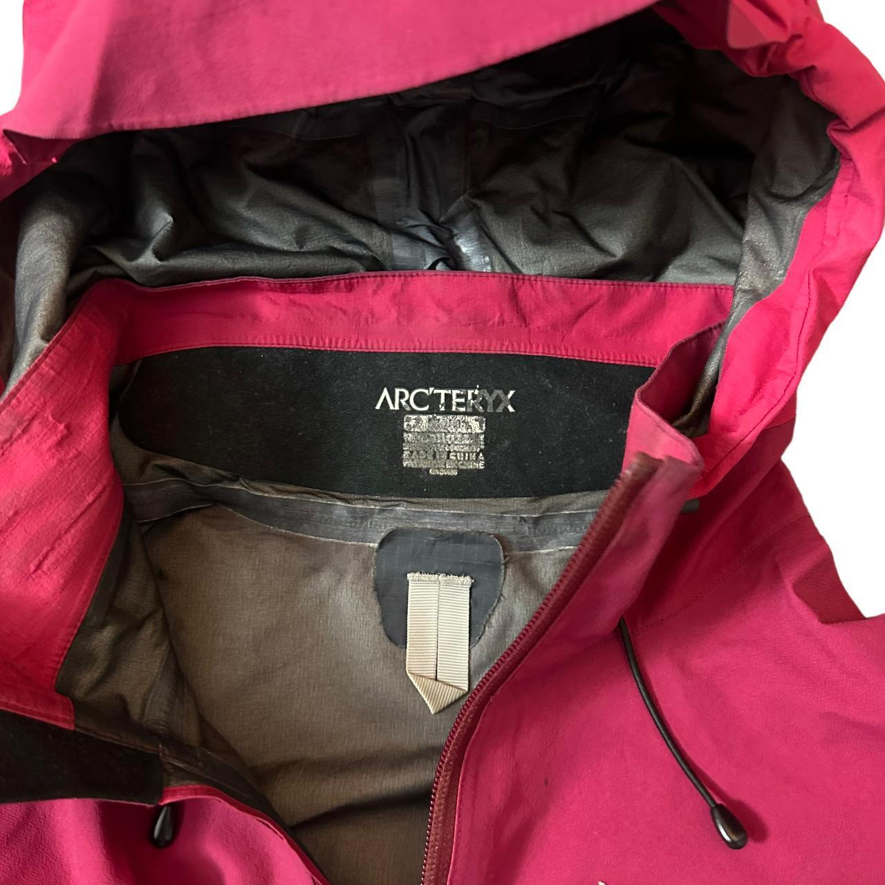 Arc'teryx Burgundy pink Goretex Jacket AR - Known Source