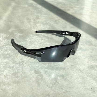 OAKLEY BLACK VISOR RIMLESS SUNGLASSES - Known Source