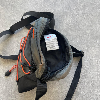 Nike 1990s cross body utility bag (10”x8”x4”) - Known Source
