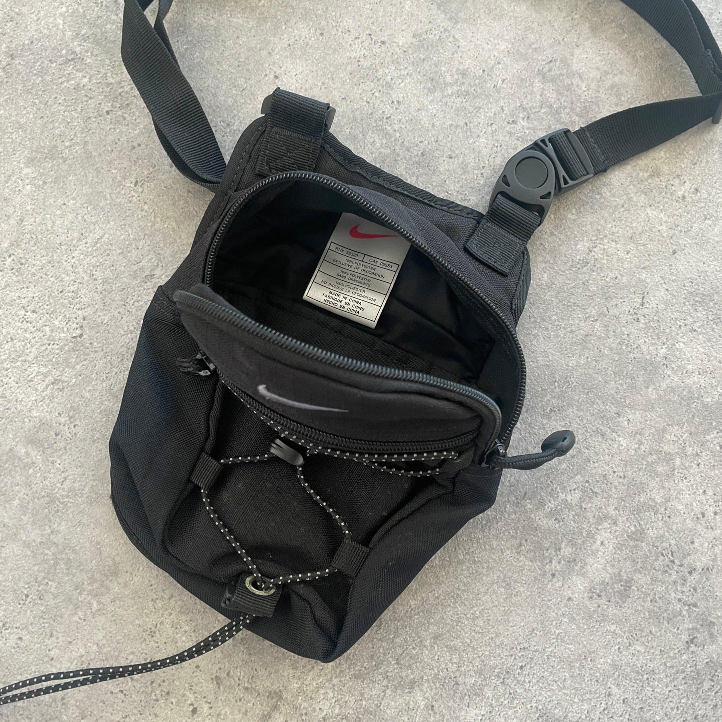 Nike 1990s cross body utility bag (9”x7”x3”) - Known Source