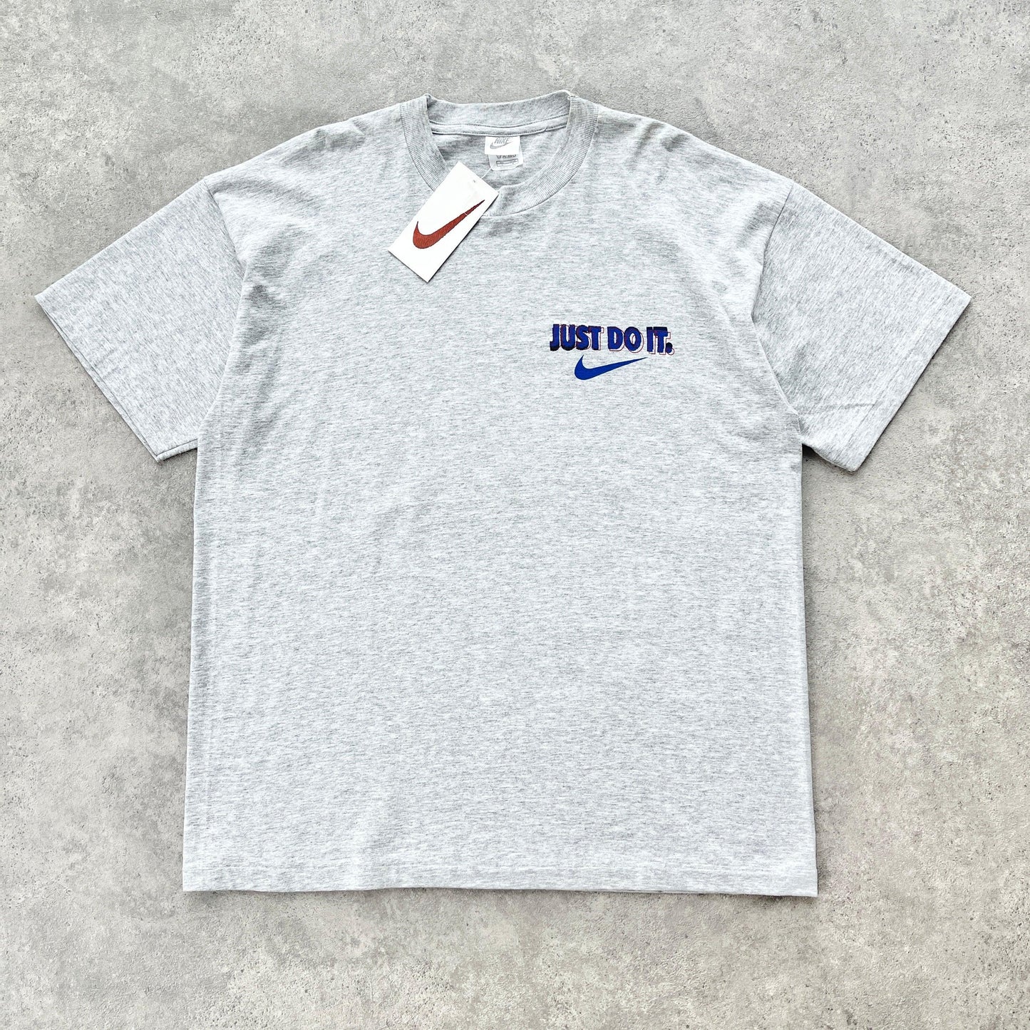 Nike 1990s deadstock ‘just do it’ heavyweight graphic t-shirt (L) - Known Source