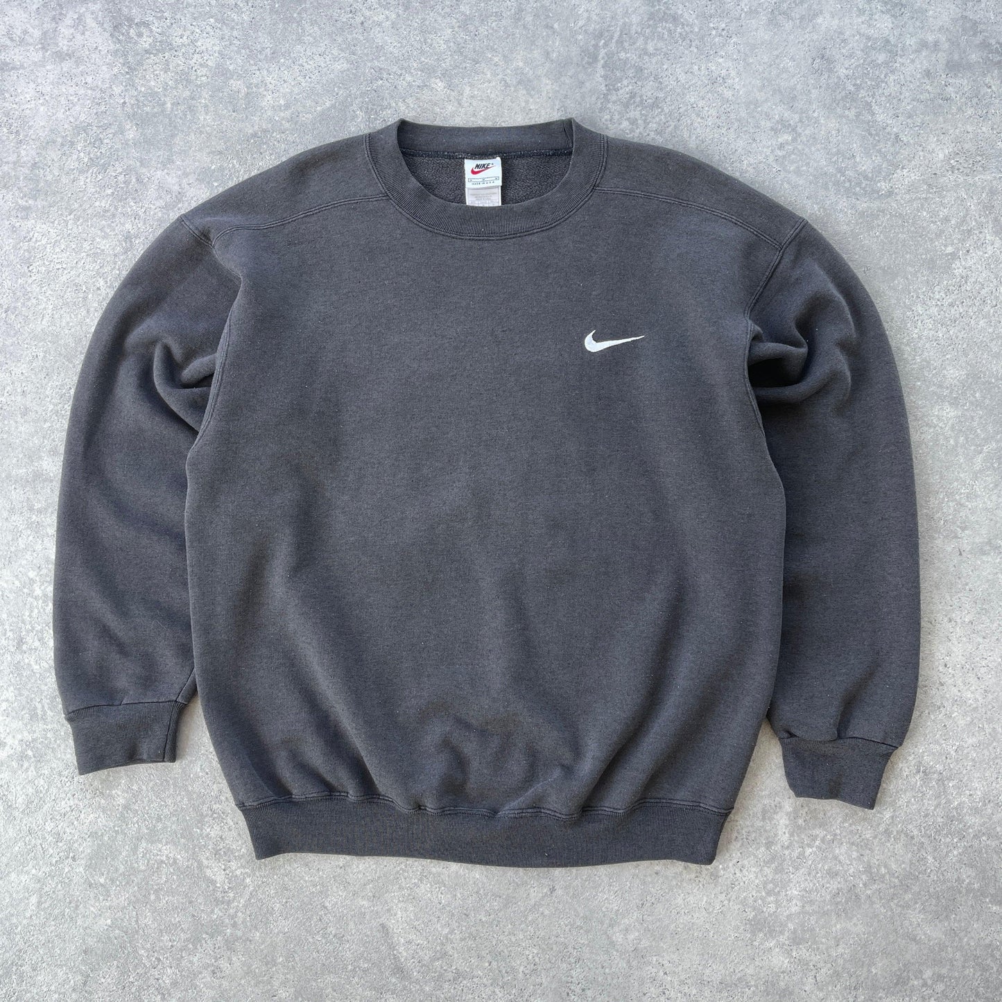 Nike 1990s embroidered heavyweight sweatshirt (M) - Known Source