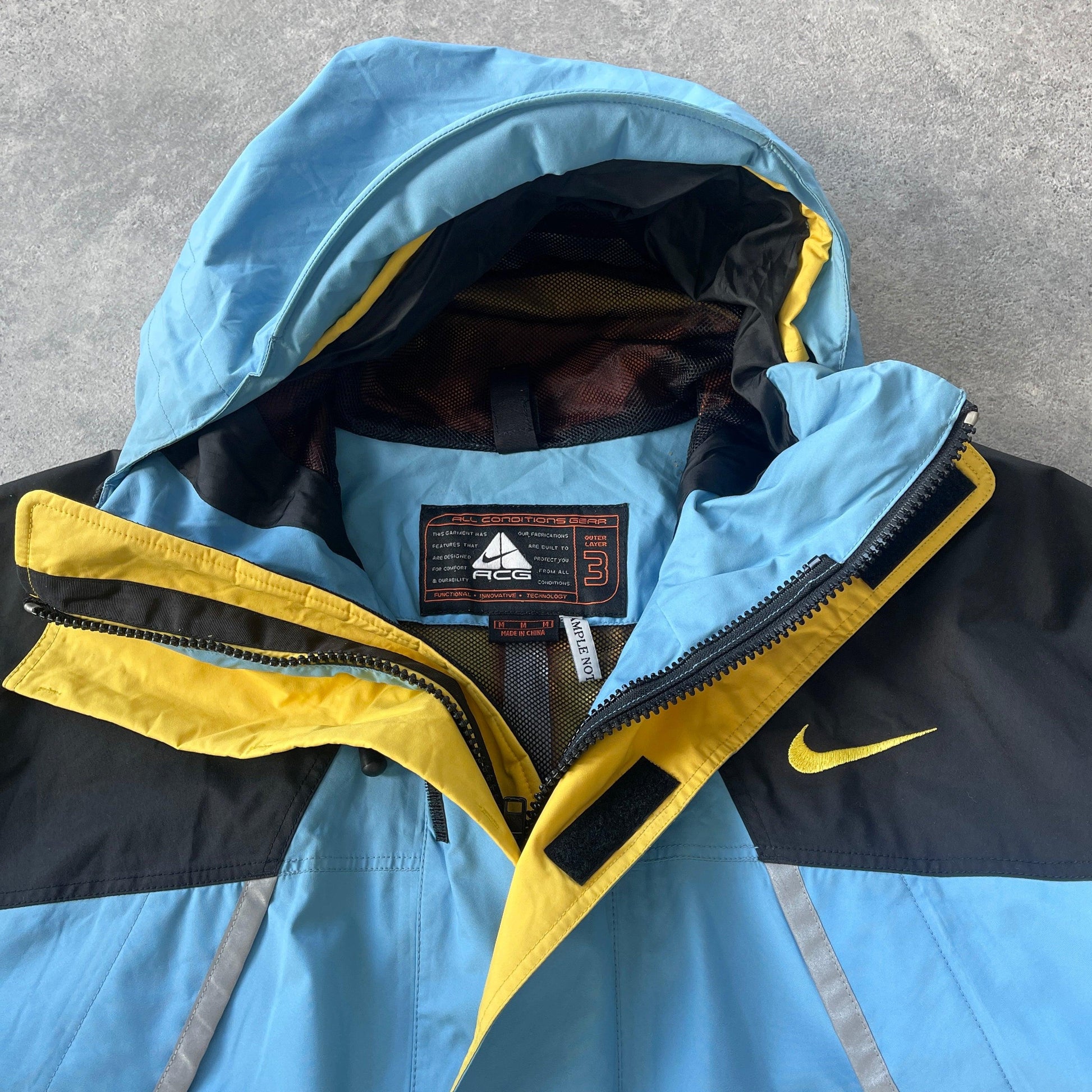 Nike ACG 1990s sample storm fit heavyweight technical jacket (M) - Known Source