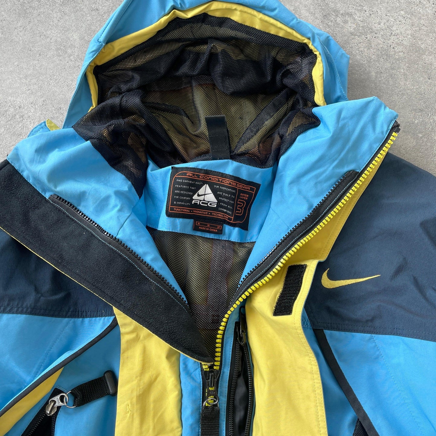 Nike ACG 1990s storm fit heavyweight technical jacket (M) - Known Source