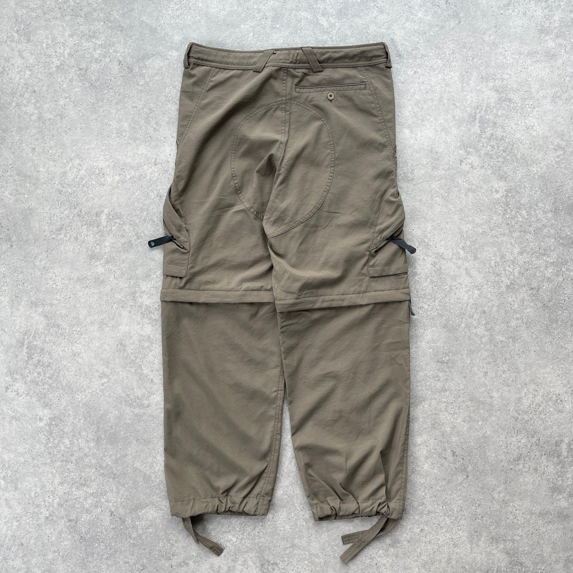 Nike ACG 2000s convertible technical cargo trousers (M) - Known Source