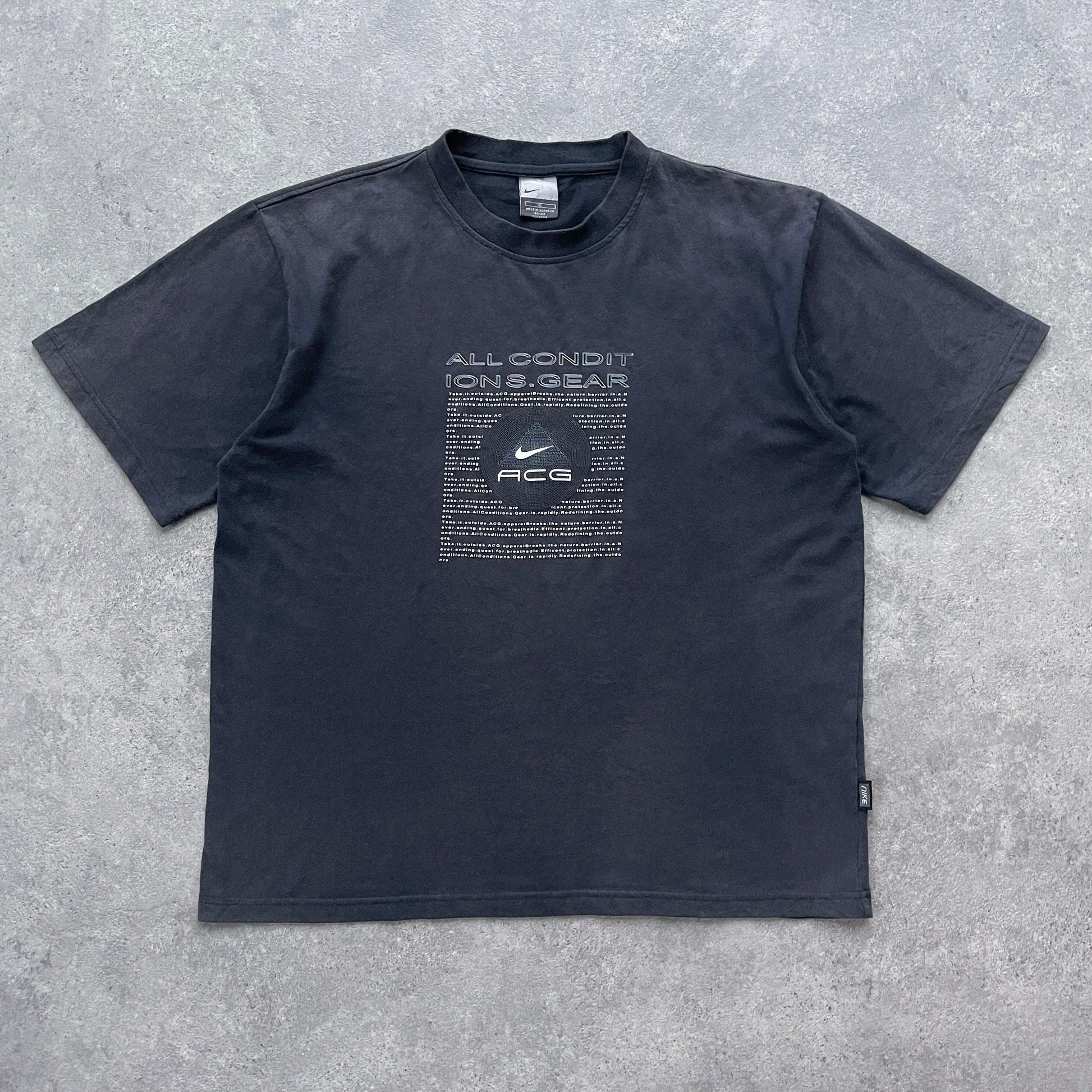 Nike ACG 2000s heavyweight graphic t-shirt (L) - Known Source