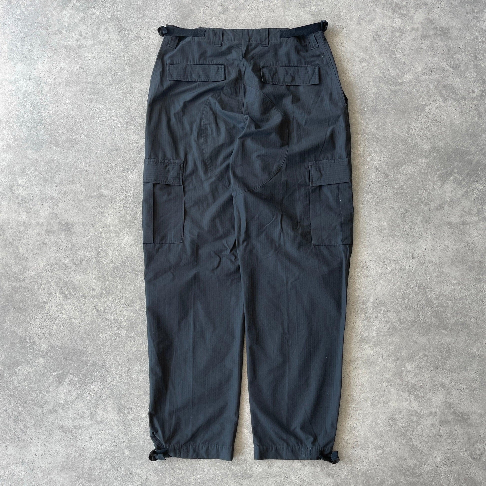 Nike ACG 2000s technical cargo trousers (M) - Known Source