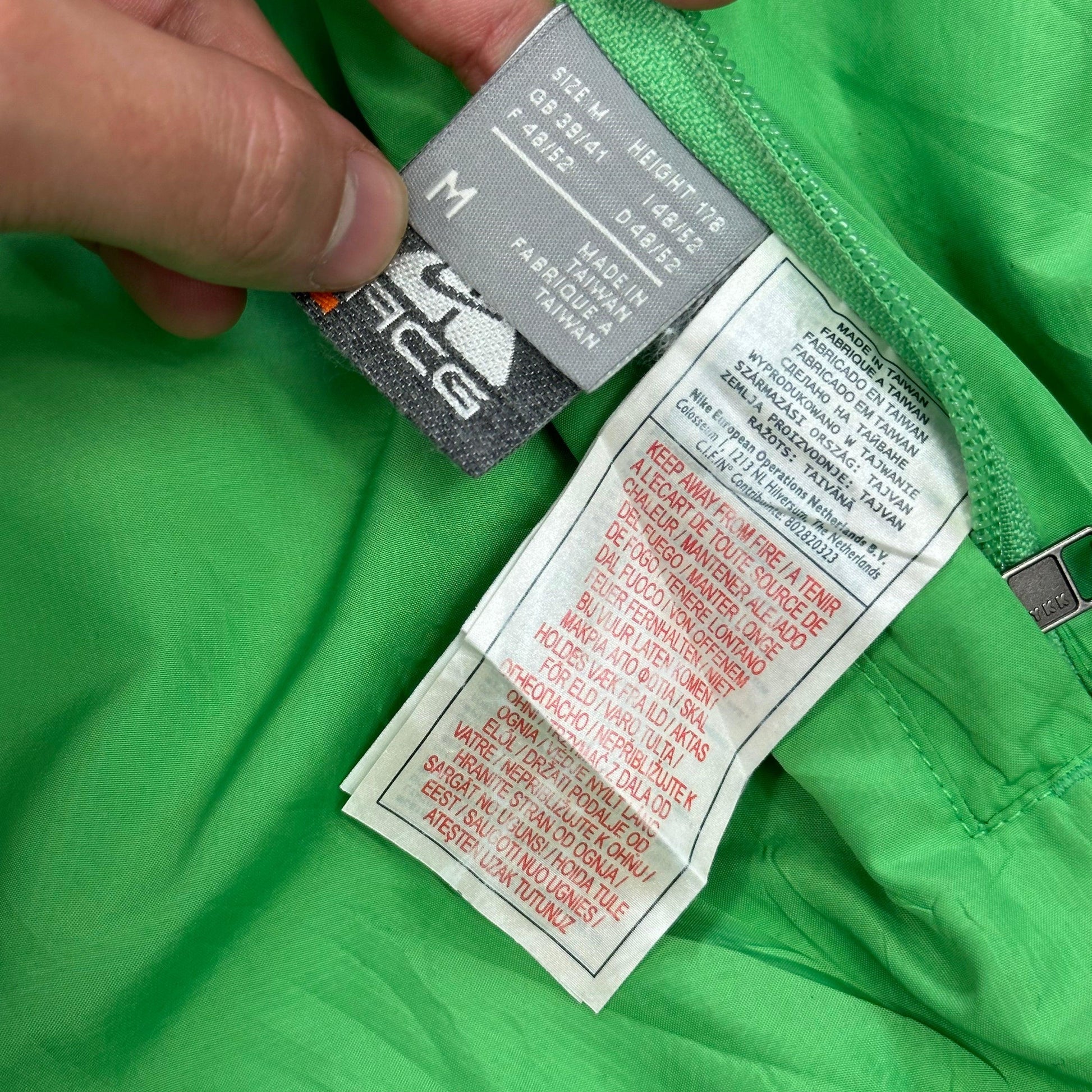 Nike ACG FW04 Reversible Nylon Panelled Fleece - L - Known Source