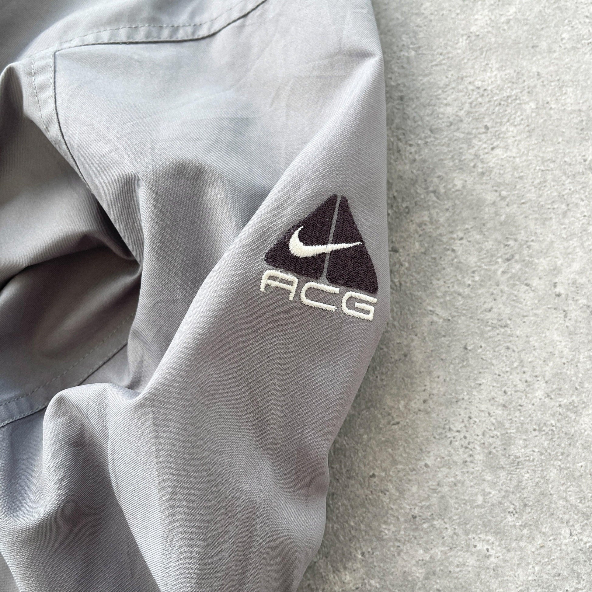 Nike ACG RARE 1990s technical lightweight shell jacket (L) - Known Source