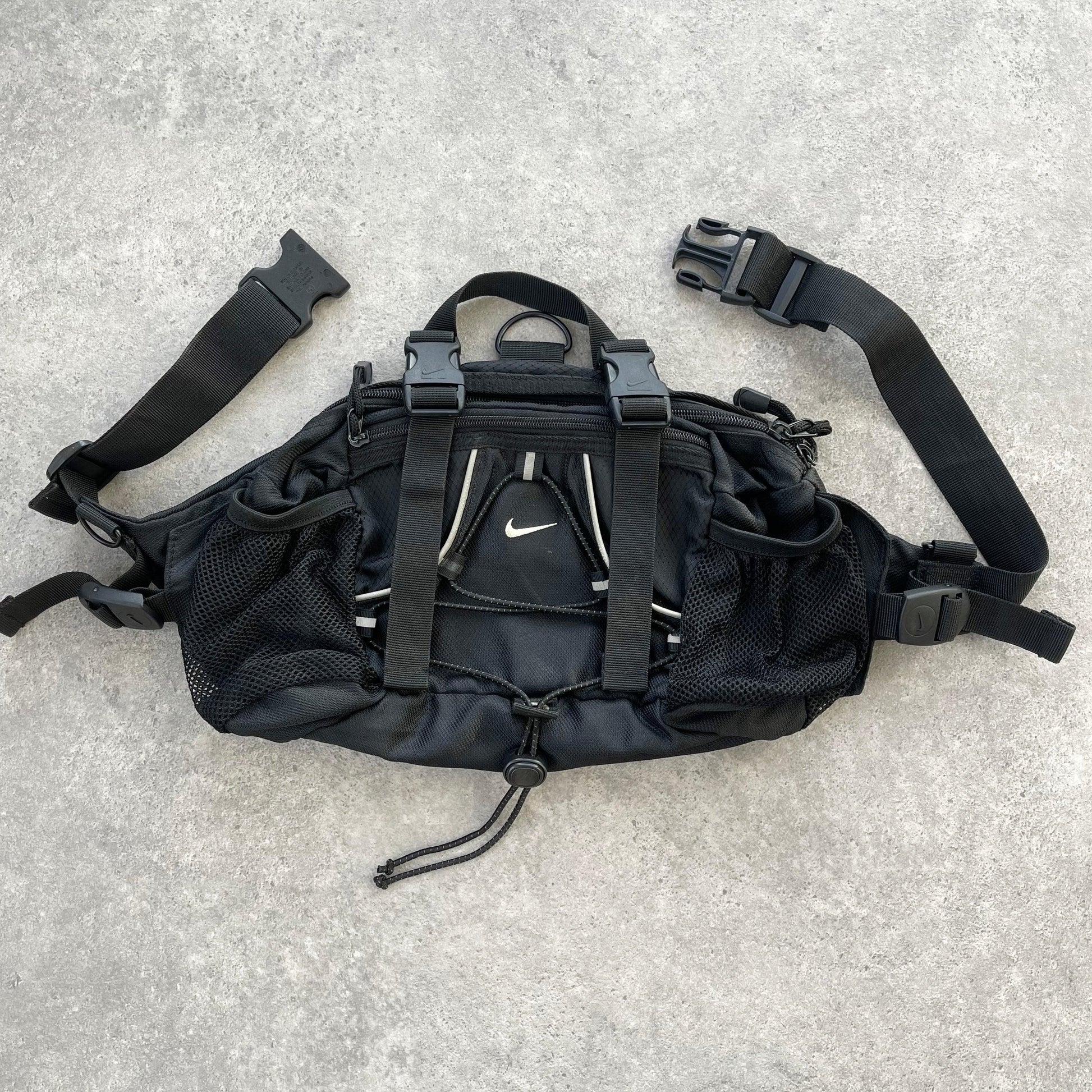 Nike RARE 1990s cross body tactical utility bag (14”x10”x5”) - Known Source