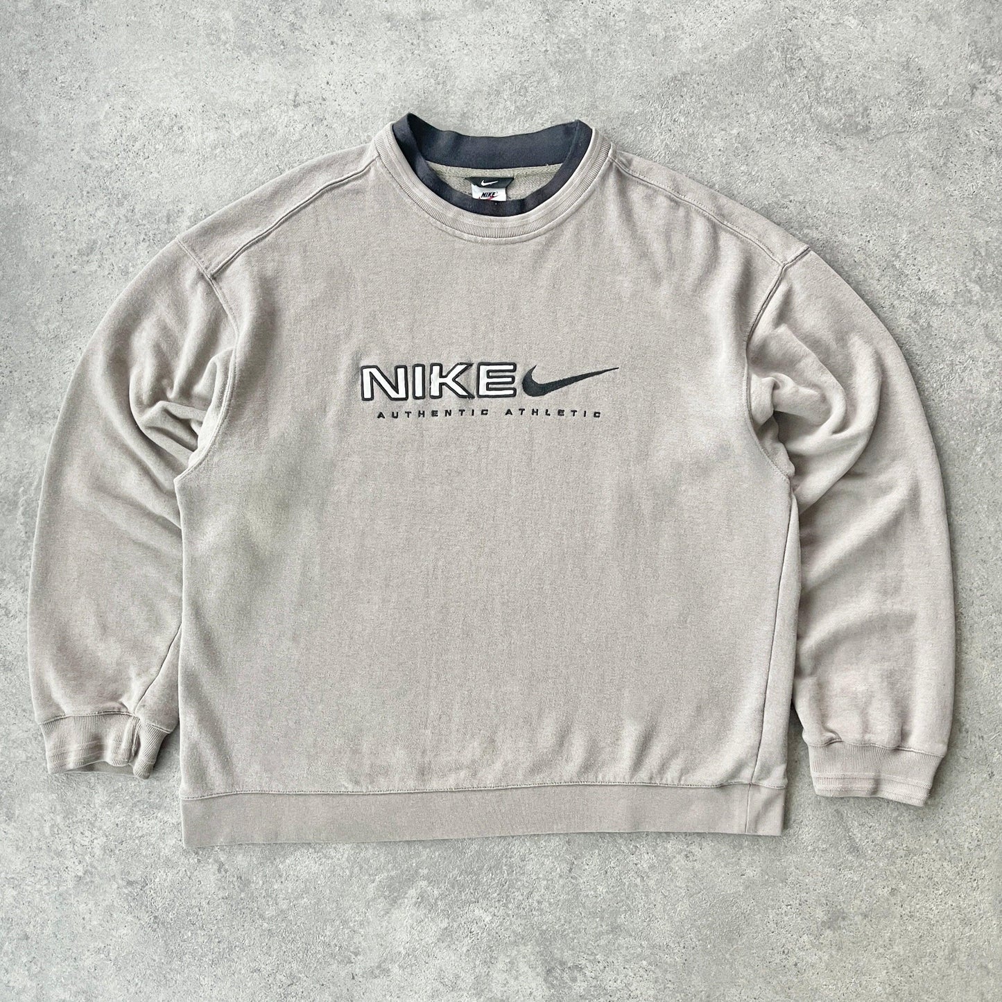 Nike RARE 1990s heavyweight embroidered sweatshirt (L) - Known Source