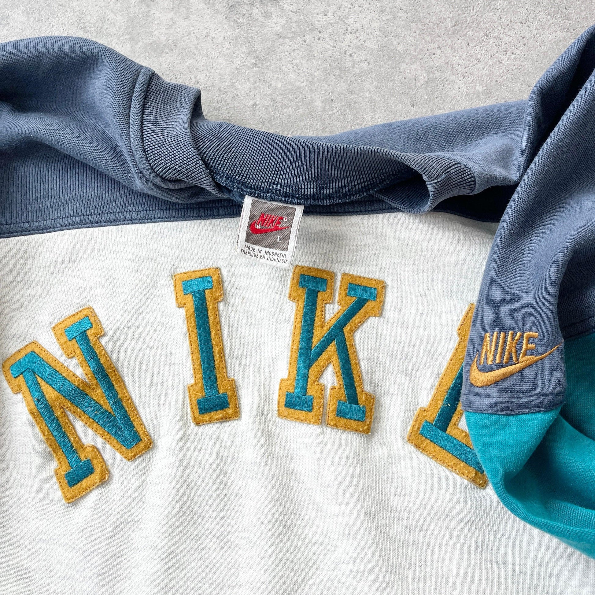 Nike RARE 1990s heavyweight embroidered sweatshirt (L) - Known Source