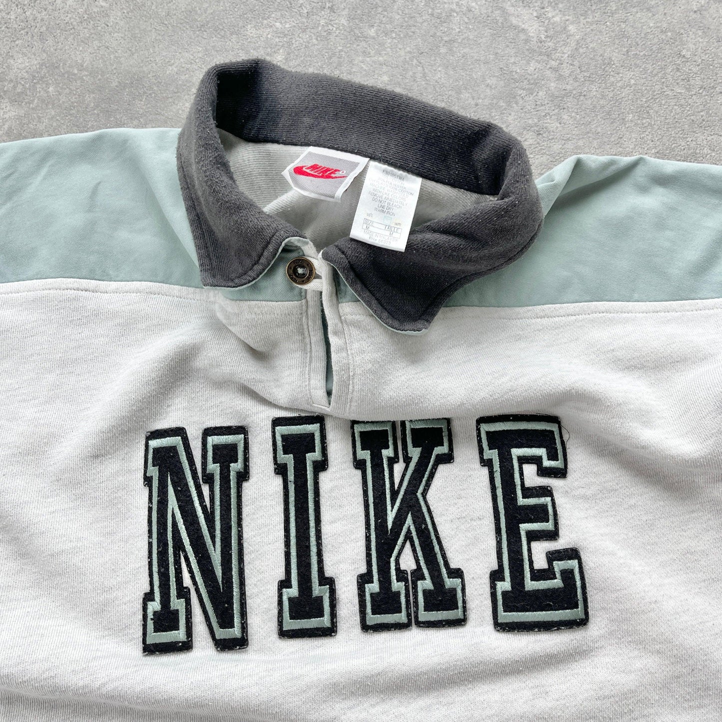 Nike RARE 1990s heavyweight embroidered sweatshirt (L) - Known Source