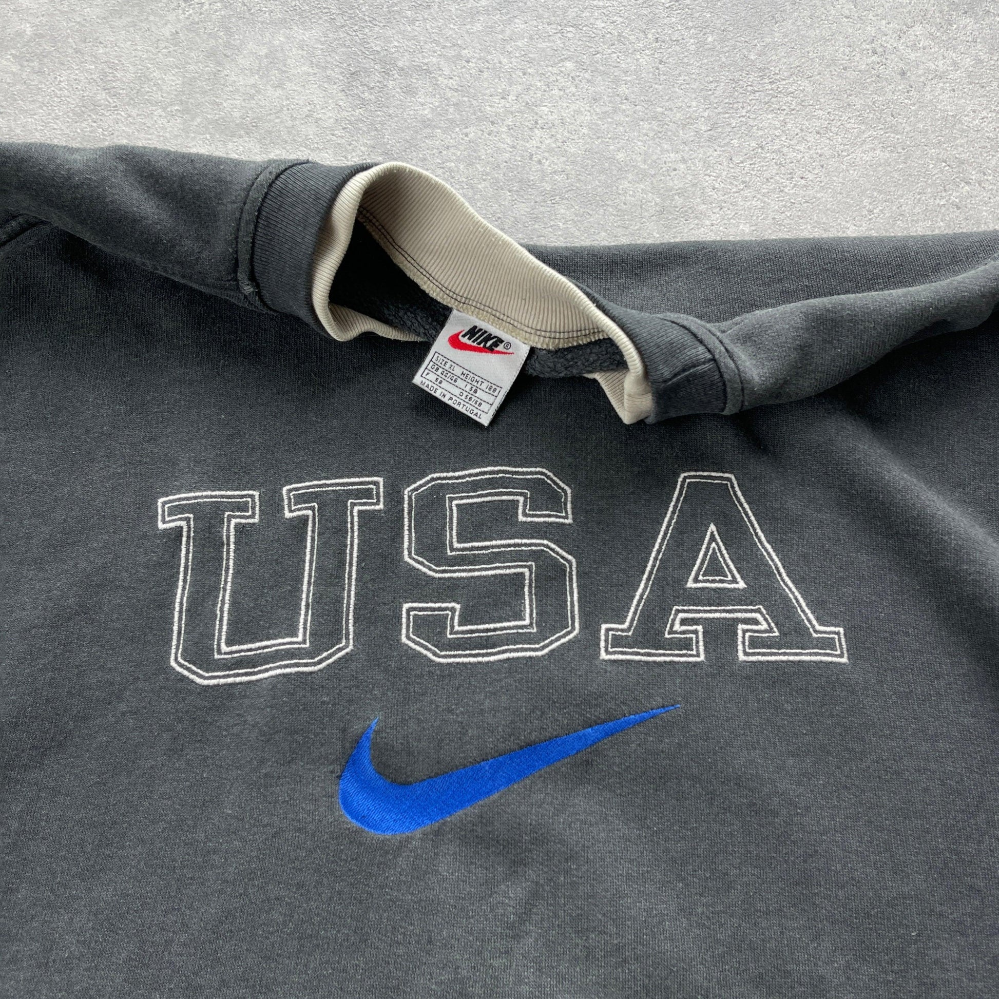 Nike RARE 1990s heavyweight embroidered USA sweatshirt (XL) - Known Source