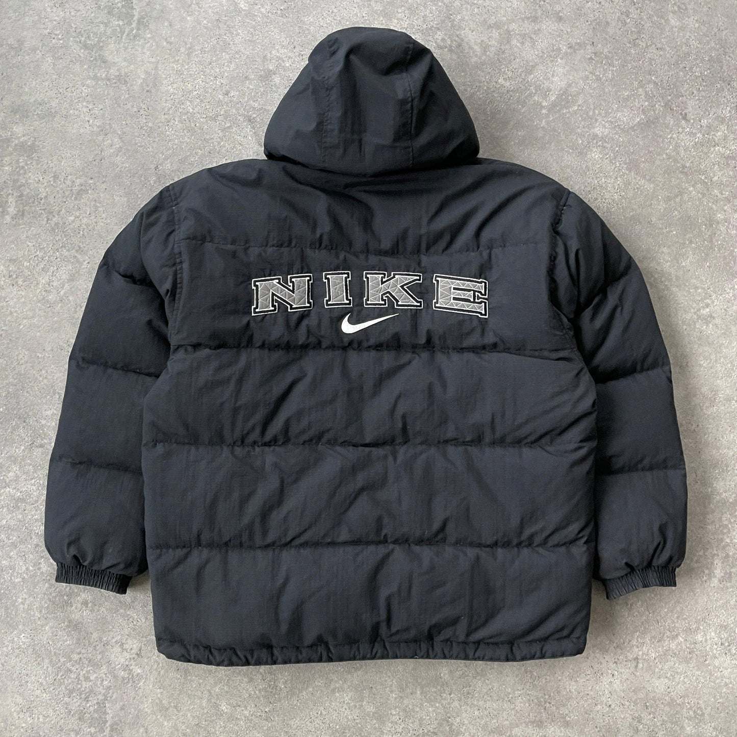 Nike RARE 1990s heavyweight spellout puffer jacket (M) - Known Source