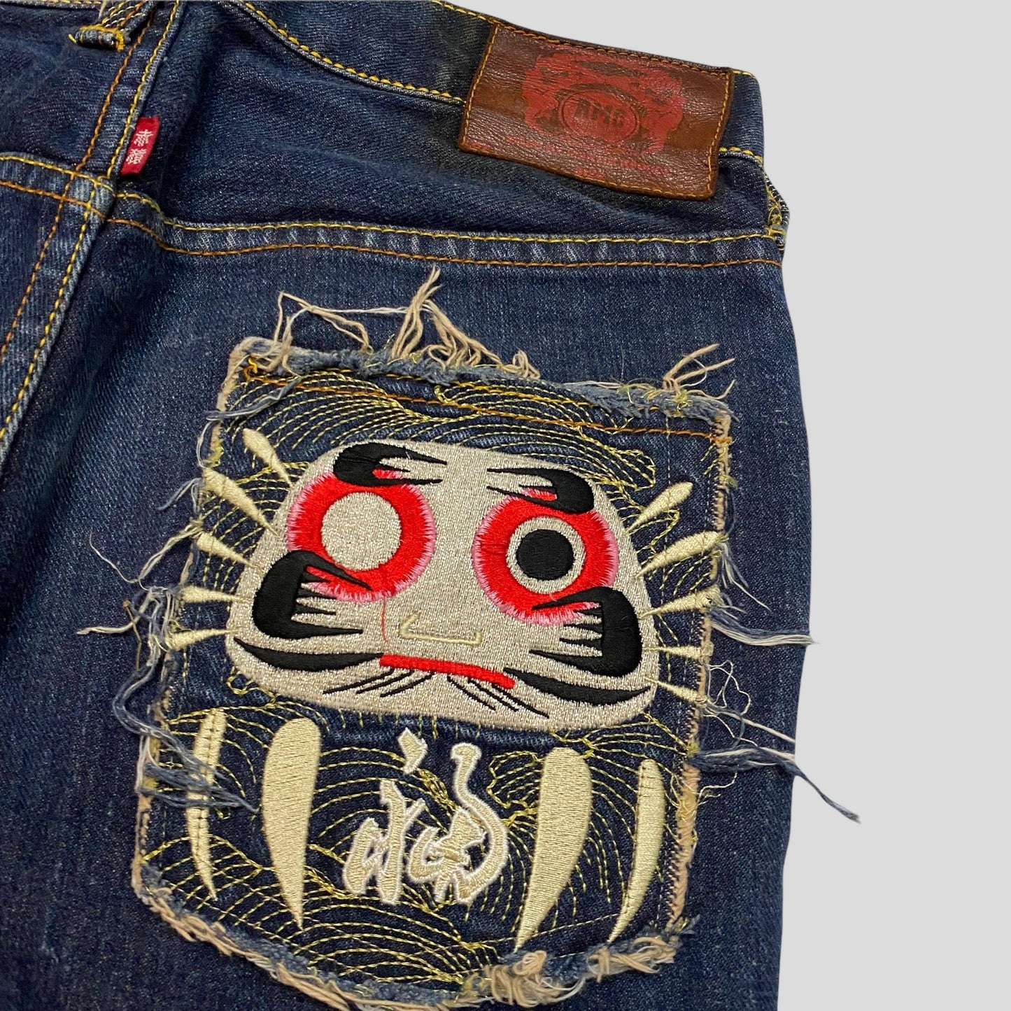 RMC 00’s Embroidered Denim Jeans - w28 - Known Source