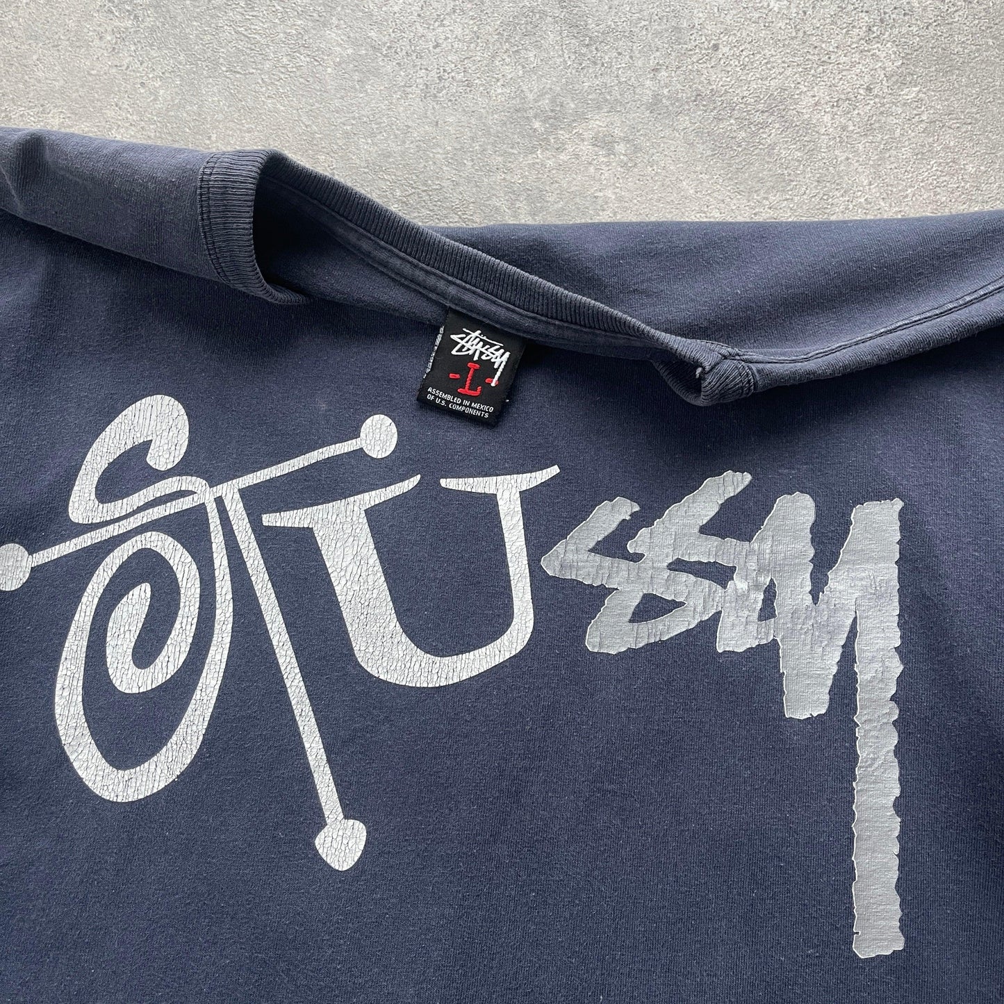 Stussy 2000s heavyweight graphic t-shirt (L) - Known Source
