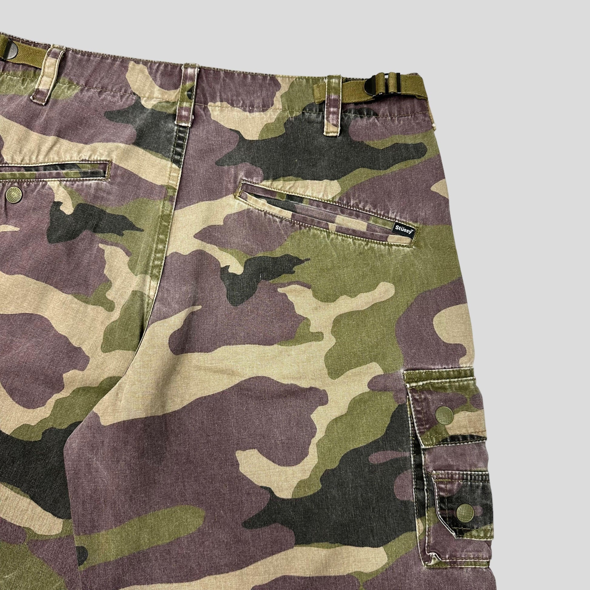 Stussy early 00’s Multipocket Camo Cargo Shorts - 34 - Known Source