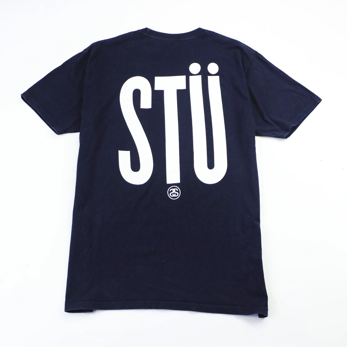 STUSSY STOCK WRAP AROUND TEE (L) - Known Source