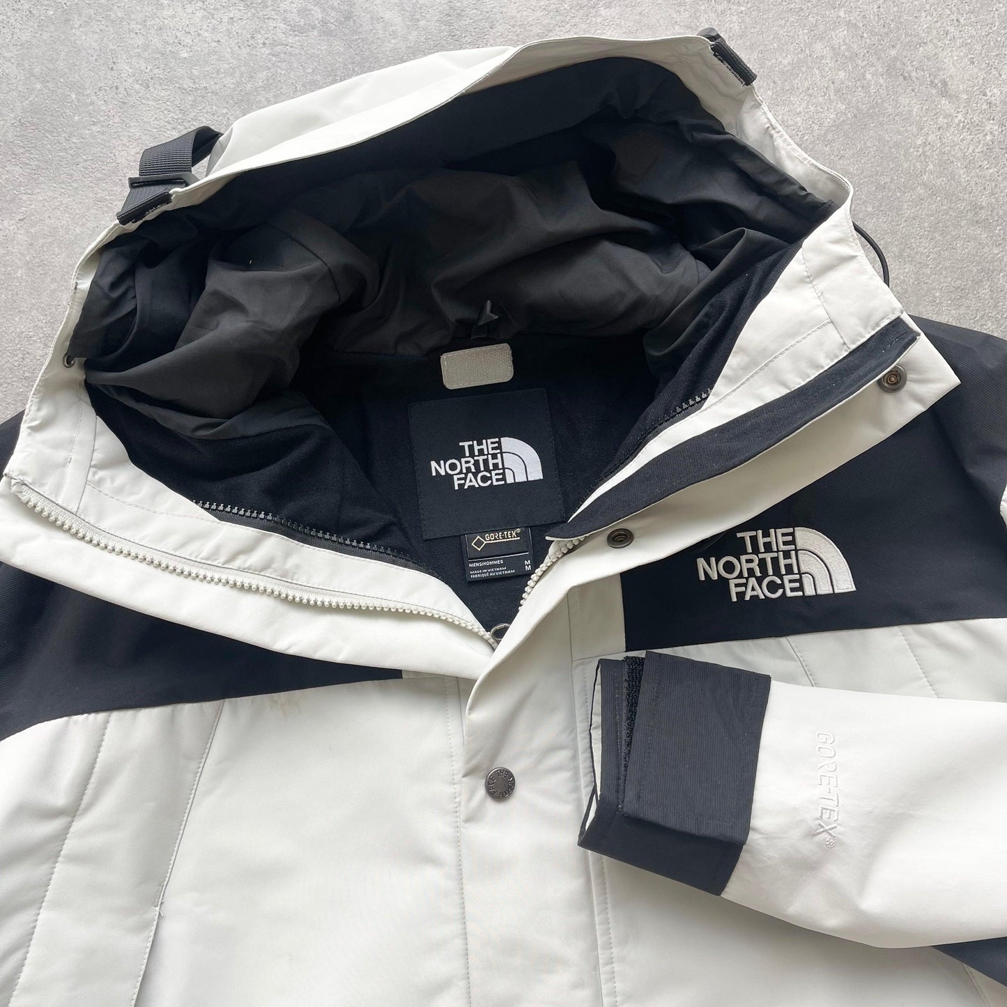 The North Face Gore-tex fleece lined mountain jacket (M) - Known Source