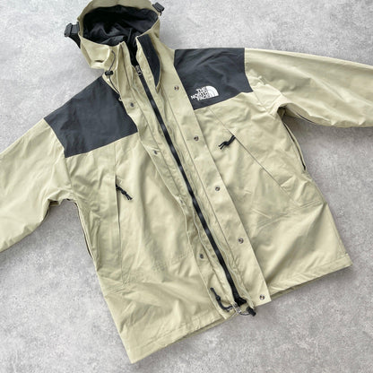 The North Face Gore-tex insulated mountain jacket (XL) - Known Source