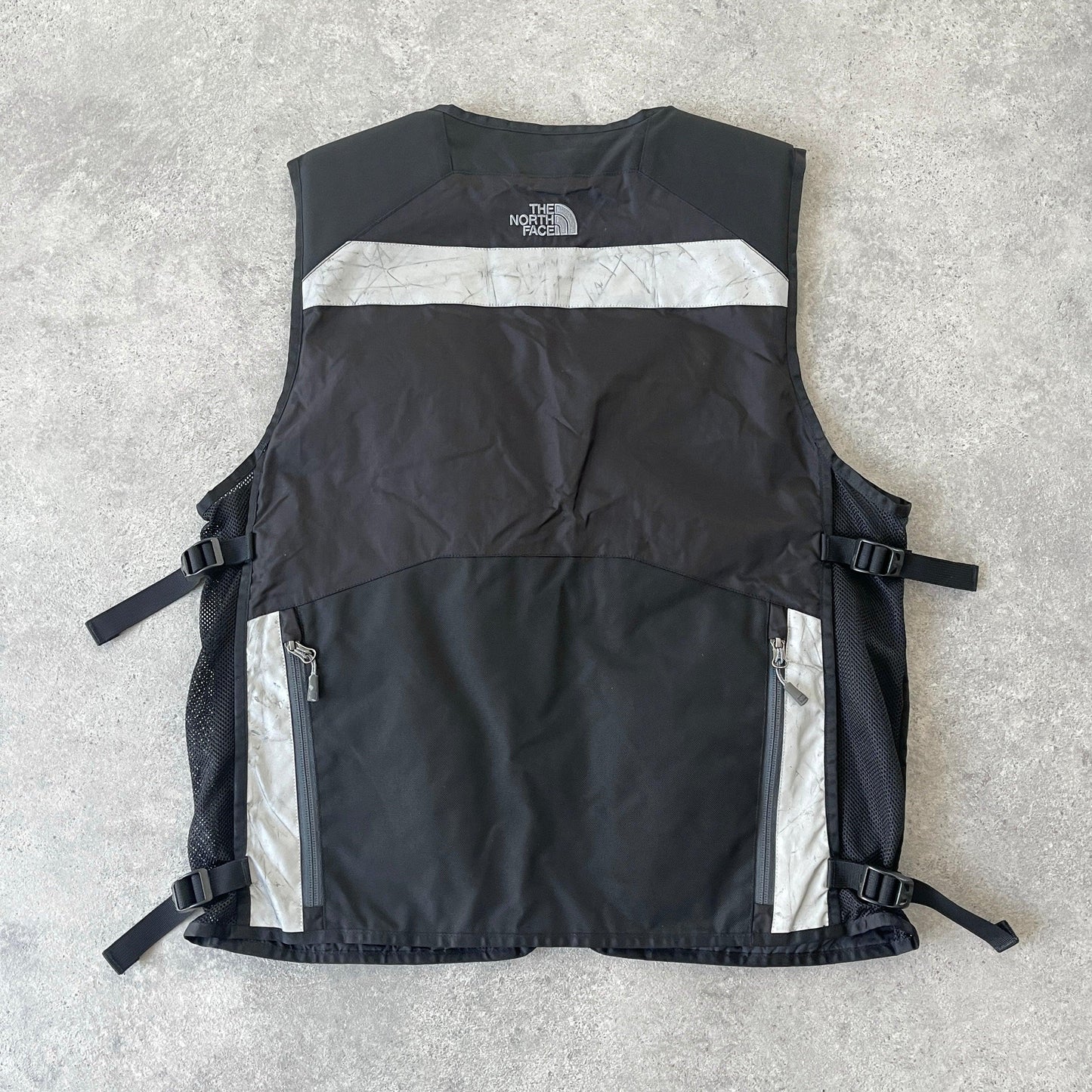 The North Face RARE 2000s tactical cargo vest (M) - Known Source