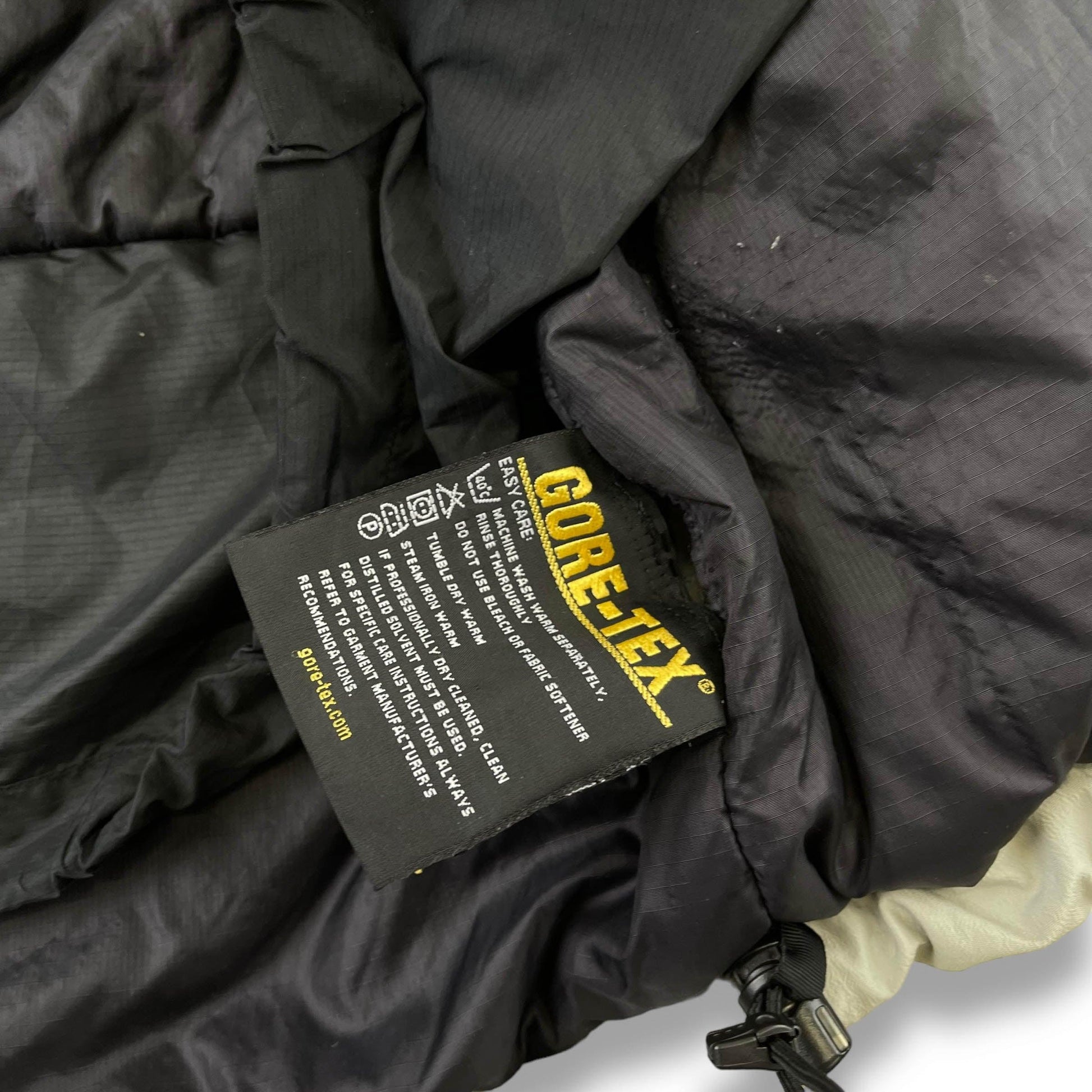 Vintage Arc'teryx Fission Sv (L) - Known Source