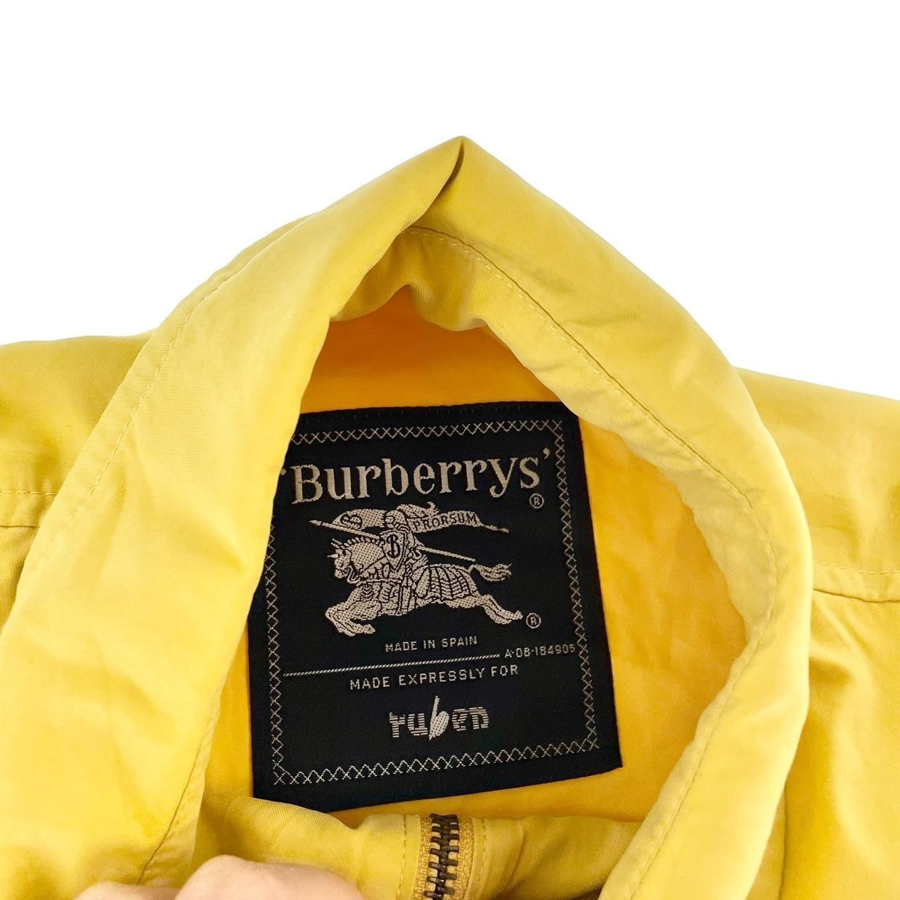 Vintage Burberry jacket size M - Known Source