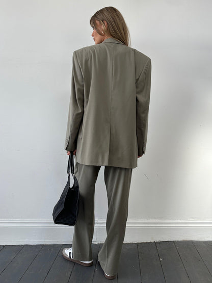 Vintage Wool Single Breasted Suit - 44R/W34 - Known Source