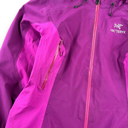 Womens Arc'teryx Beta AR Jacket (L) - Known Source