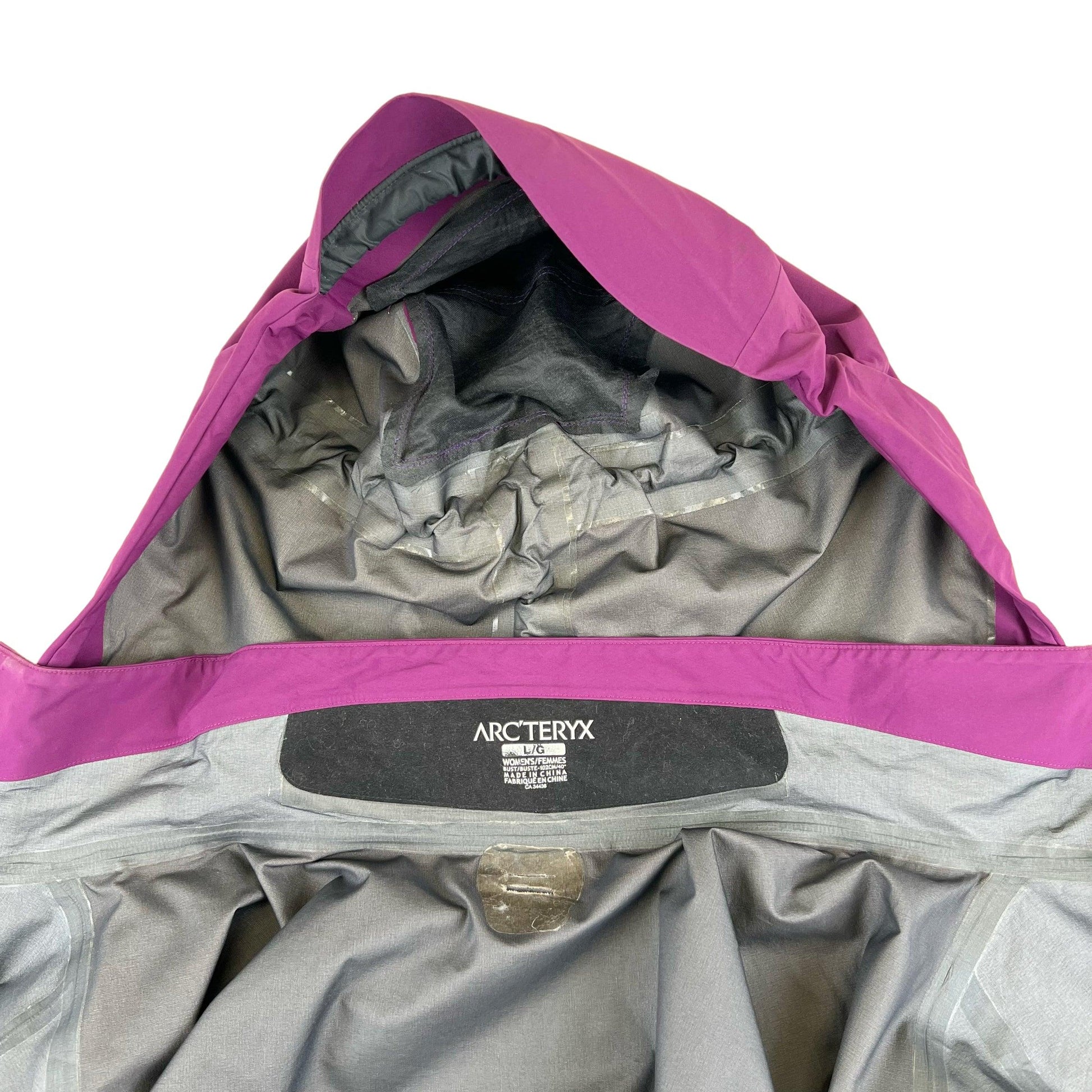 Womens Arc'teryx Beta AR (L) - Known Source